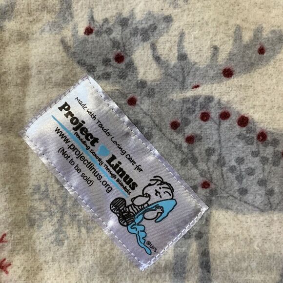 Project Linus Handmade Cozy Blanket Winter Holiday Plaid Elk 39X30 Snowflakes - Picture 2 of 9